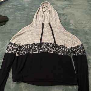 Rewash Gray and Black Colorblock Leopard Hoodie